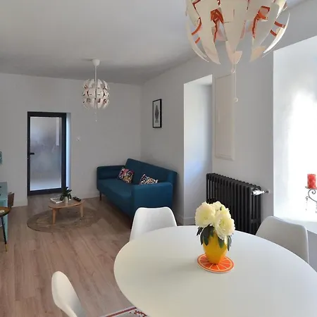 Appartement Cosy à 5mn Du Futuroscope Jaunay-Clan