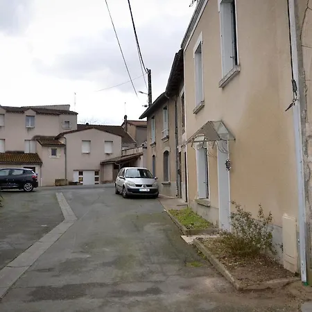 Cosy à 5mn Du Futuroscope Appartement