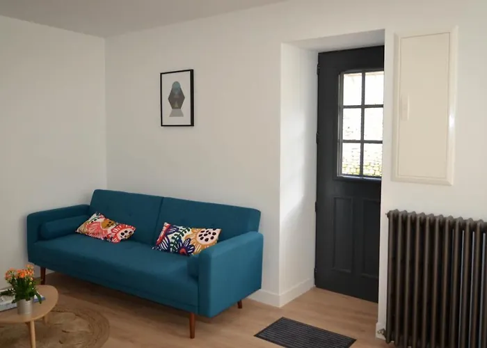 Cosy A 5mn Du Futuroscope *