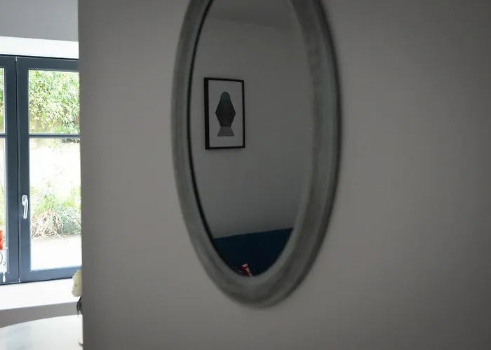 Cosy A 5mn Du Futuroscope