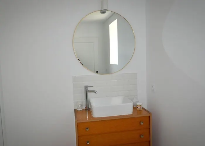 Cosy A 5mn Du Futuroscope * 若奈克兰